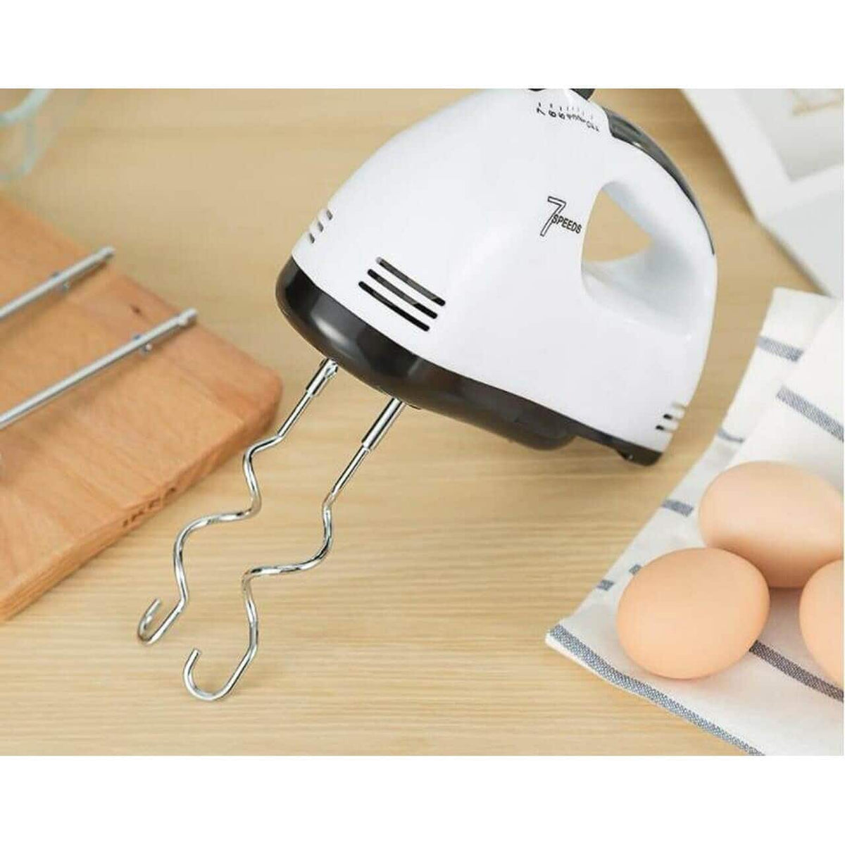 180W Electric Hand Mixer with 4 Beater Attachments
