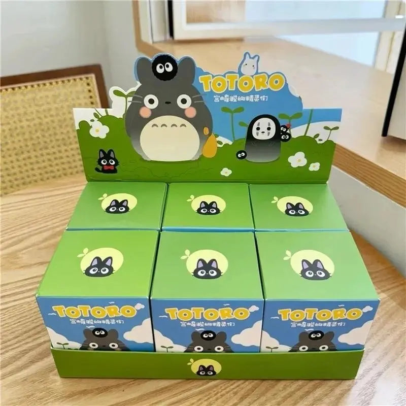 Random Studio Ghibli Blind Box, Sealed Hobby Box, Collectible Box, Collectible Item, Creative Resin Glow-In-The-Dark Ornament, Perfect Gift for Friends, Ideal for Holidays